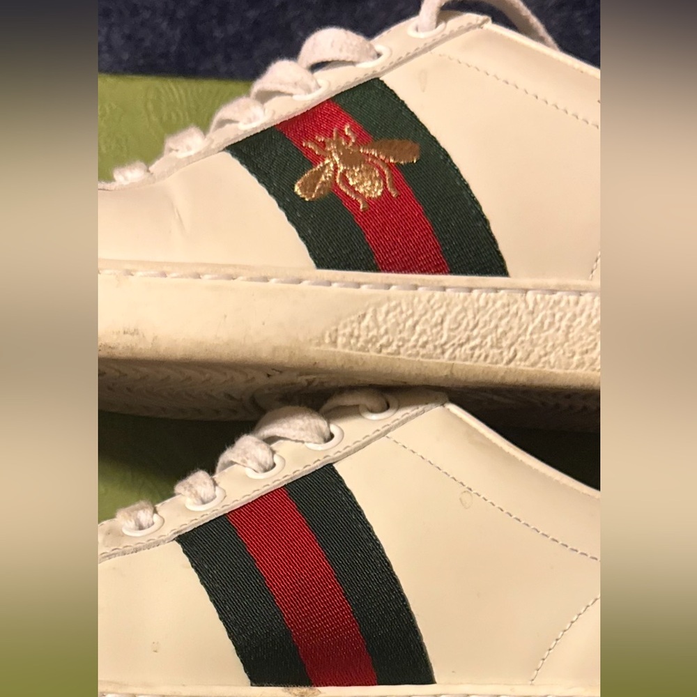 Gucci ACE Sneakers with Web Stripe and Bee ๐ - Picture 9 of 12